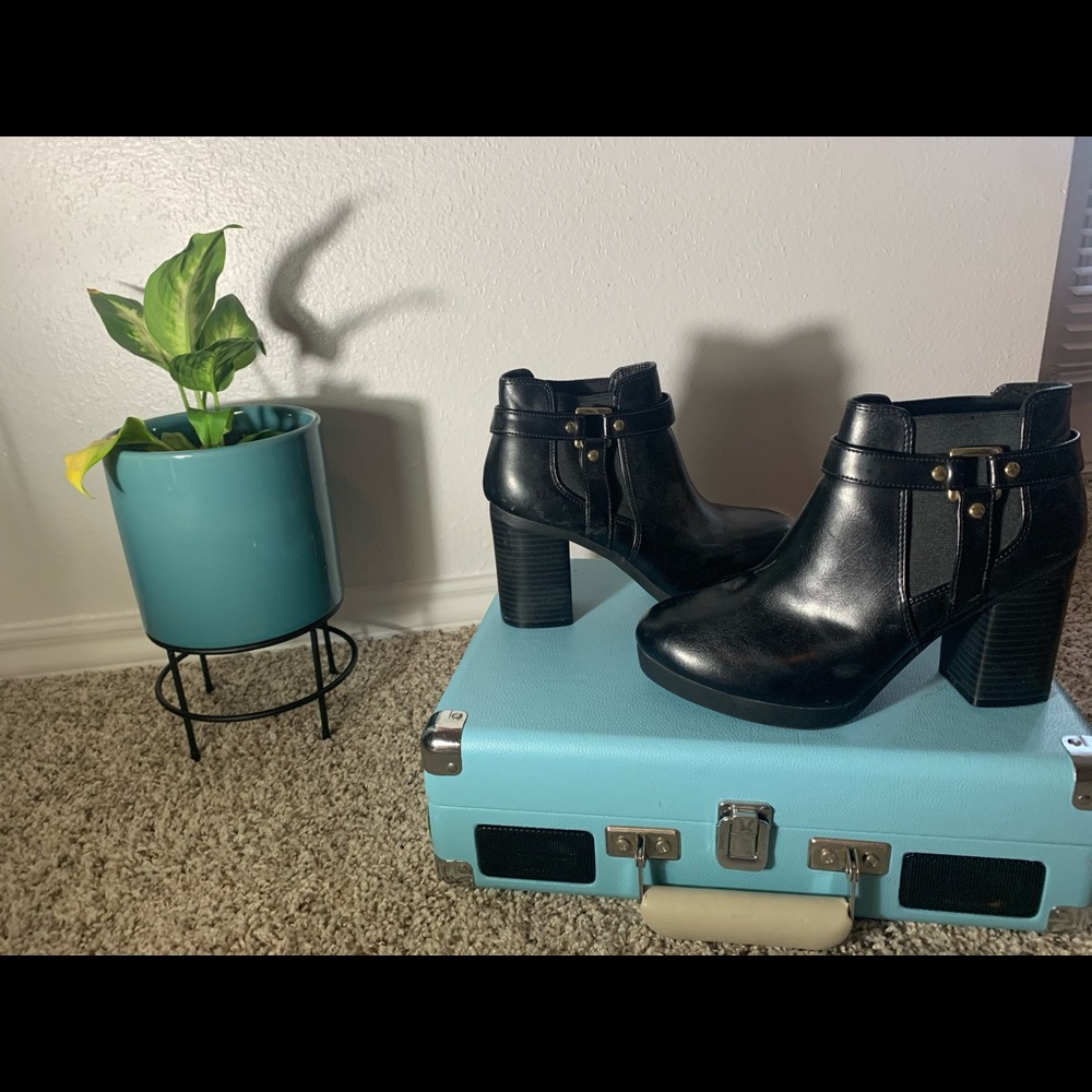 Black boots